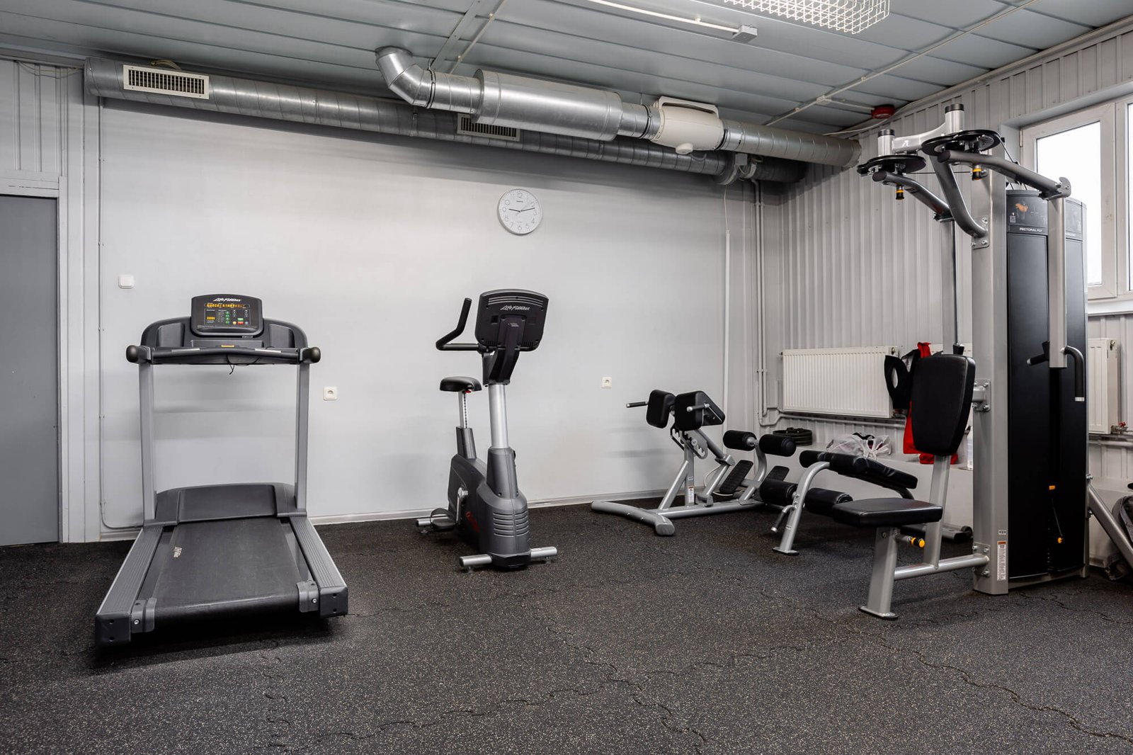 Ķekavas sporta kluba trenažieru zāle, foto 10